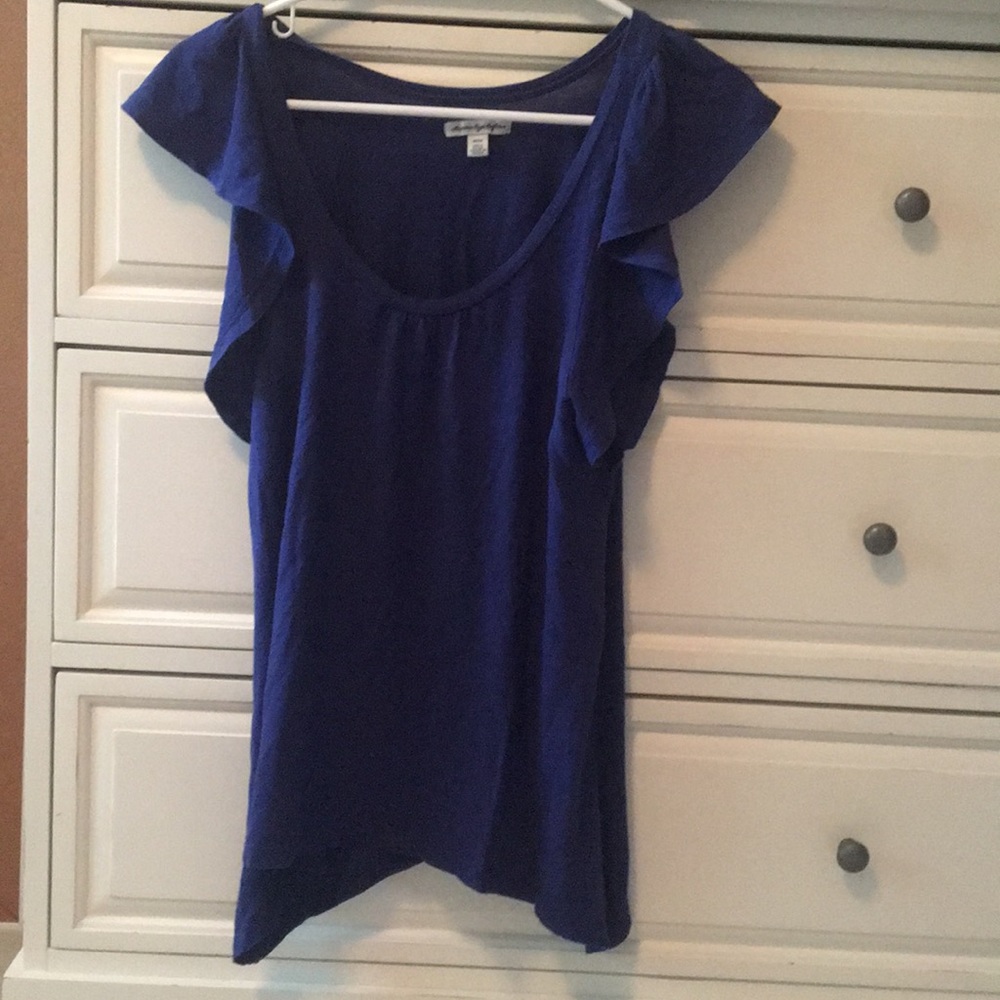 Ruffle sleeve top